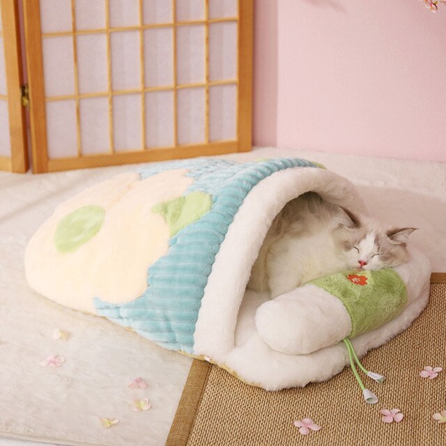 Lit pour chat confortable avec oreiller